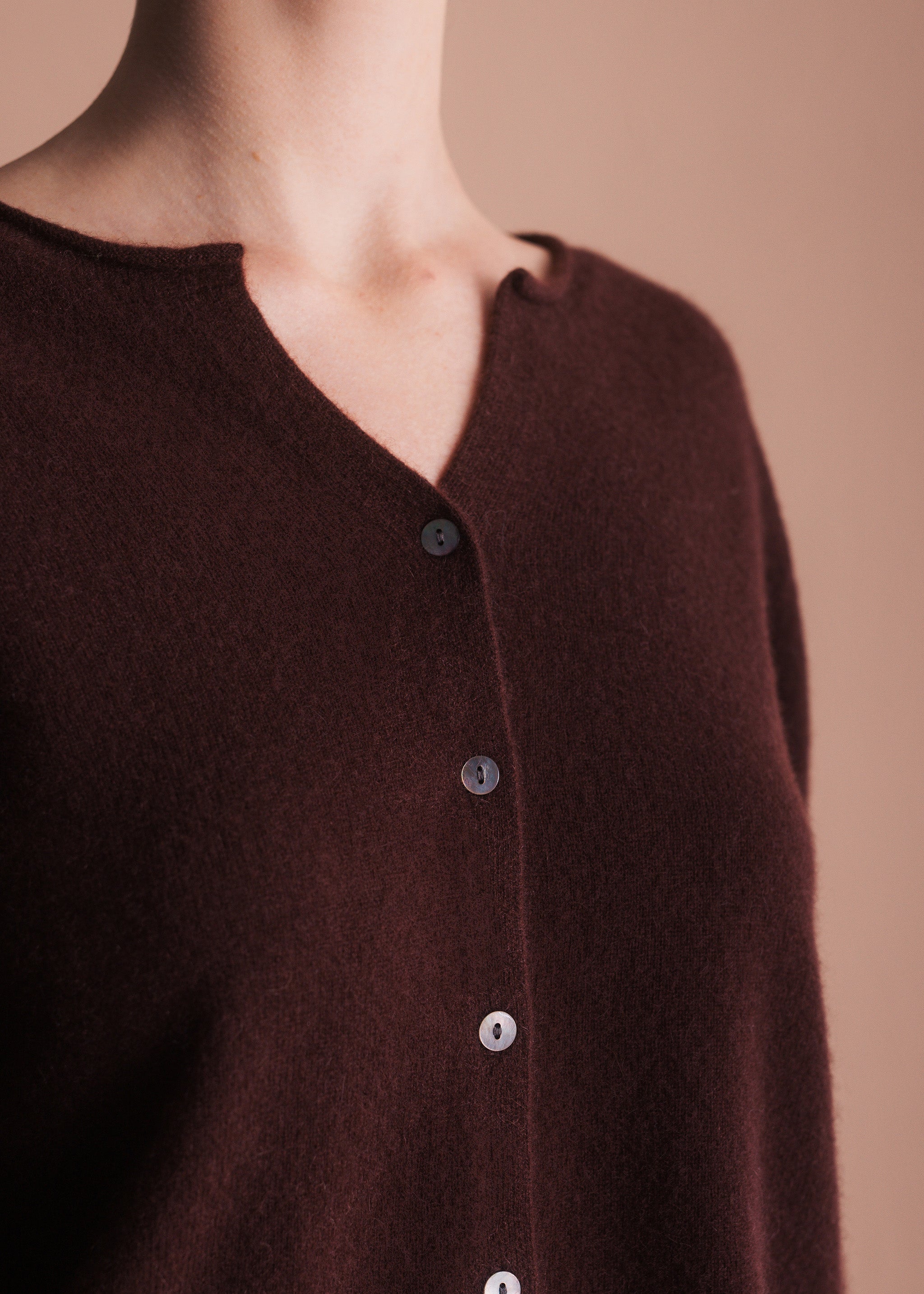 Strickjacke mit V-Ausschnitt